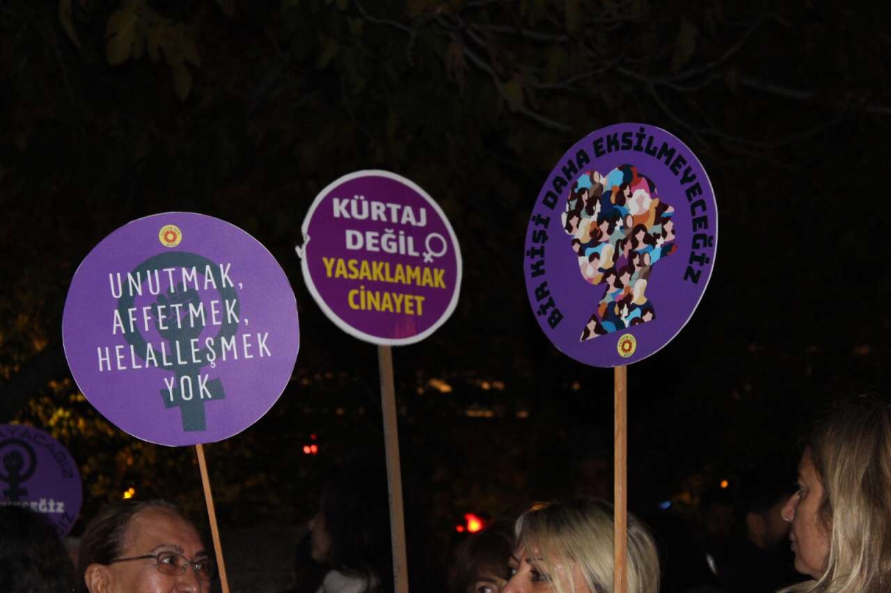 Menteşe Kadın Platformu, 25 Kasım’da Sokakları Doldurdu: “Dünya Yerinden Oynar, Kadınlar Özgür Olsa!” 9